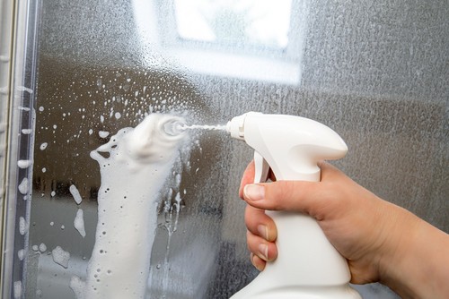 Guides on How to Clean Glass Shower Doors